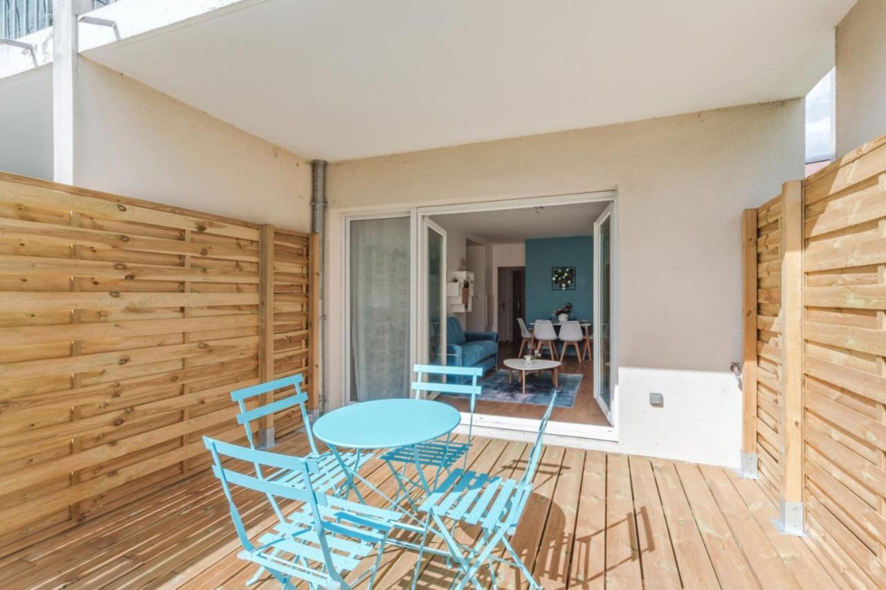 Appartement Des Reves Bleus - Welkeys Монтеврен Экстерьер фото